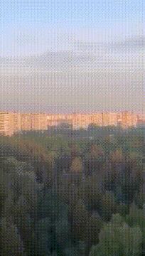当地时间2025年6月11日，乌克兰武装部队发射的“柳蒂”自杀式无人机，在俄罗斯