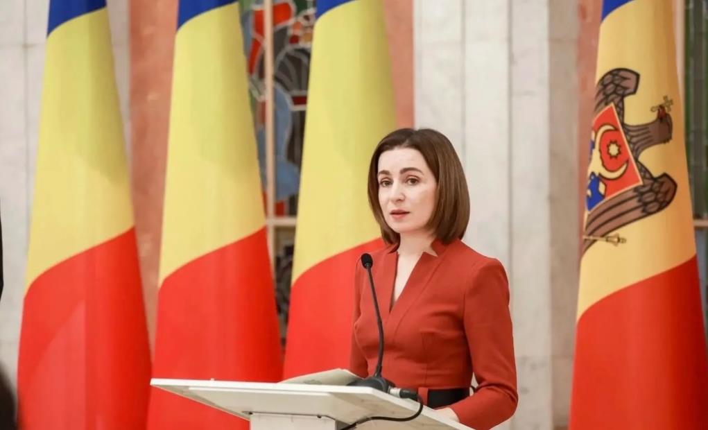 摩尔多瓦总统指责俄罗斯干涉选举。

当地时间7月30日，摩尔多瓦总统桑杜在新闻发