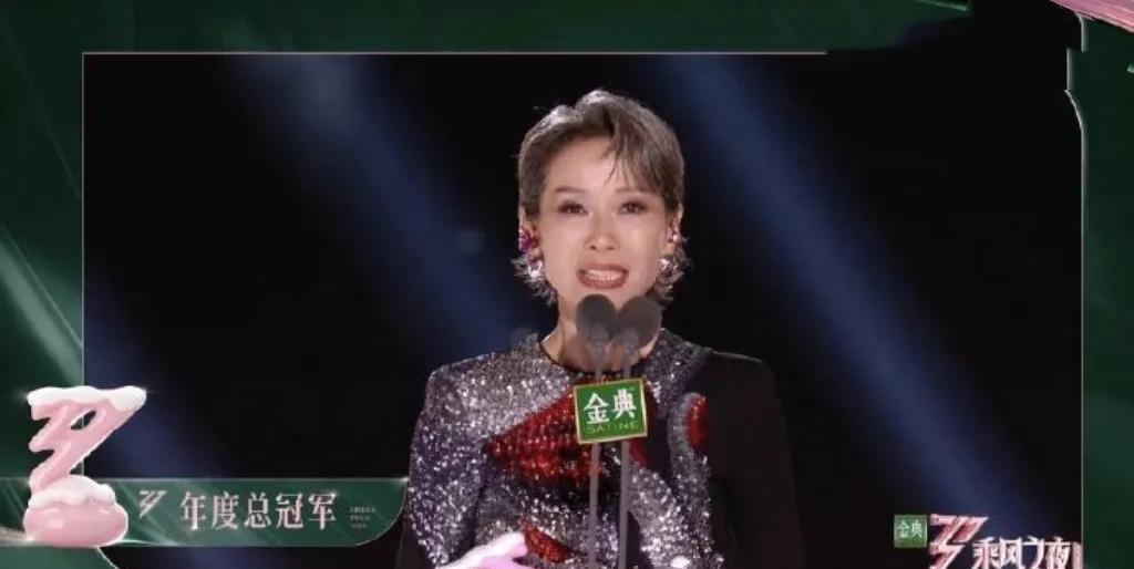 《62岁叶童拿下浪姐冠军？网友：这届姐姐赢麻了！》  谁说年纪大只能当“背景板”