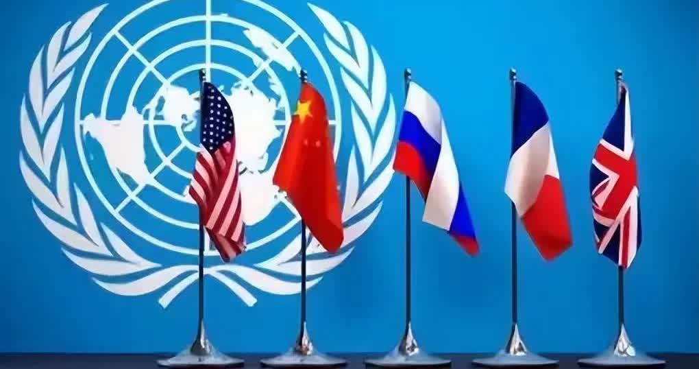 普京态度强硬，五常中唯独中国没有参与，美媒突然发现，中国正在抄俄罗斯的底？在这场