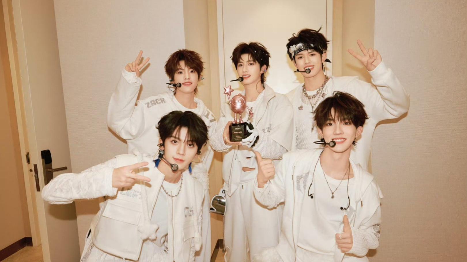 TOP荣耀之战夺冠全记录：半决赛逆转背后的三个关键转折点