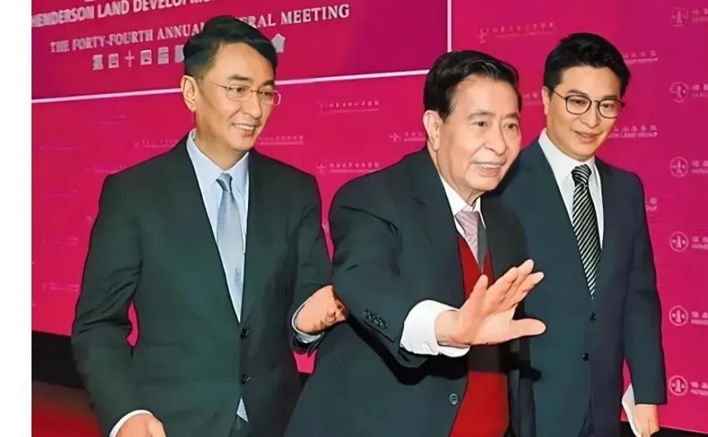 徐子淇成李兆基最宠儿媳





豪门媳妇不好当，嫁入豪门更难。徐子淇，一个集美