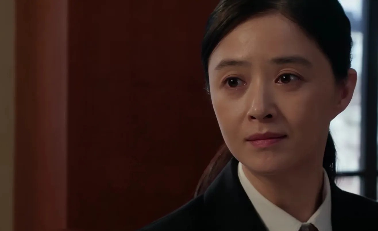 《以法之名》，张文菁认罪了，李人骏和谢鸿飞总算松了口气，但郑雅萍却不打算放弃，找