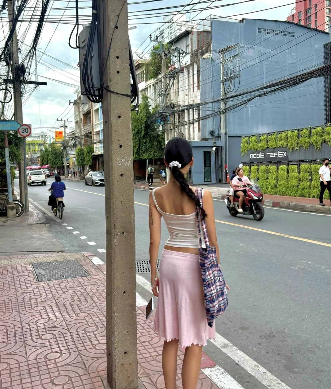 这样的女生，估计50万彩礼，都会大把人想娶吧