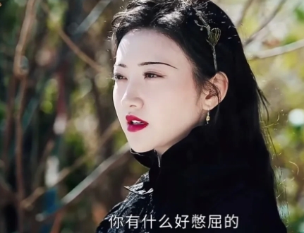 最近景甜与张彬彬的《龙骨焚箱》开机，基于已经二搭的他俩还是如此具有CP感，于是我