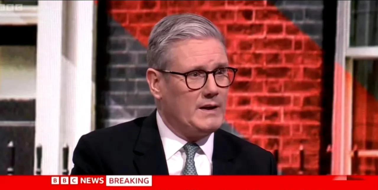 英国广播公司报道，英首相斯塔默表示，峰会于 3 月 2 日在伦敦举行，旨在组建军