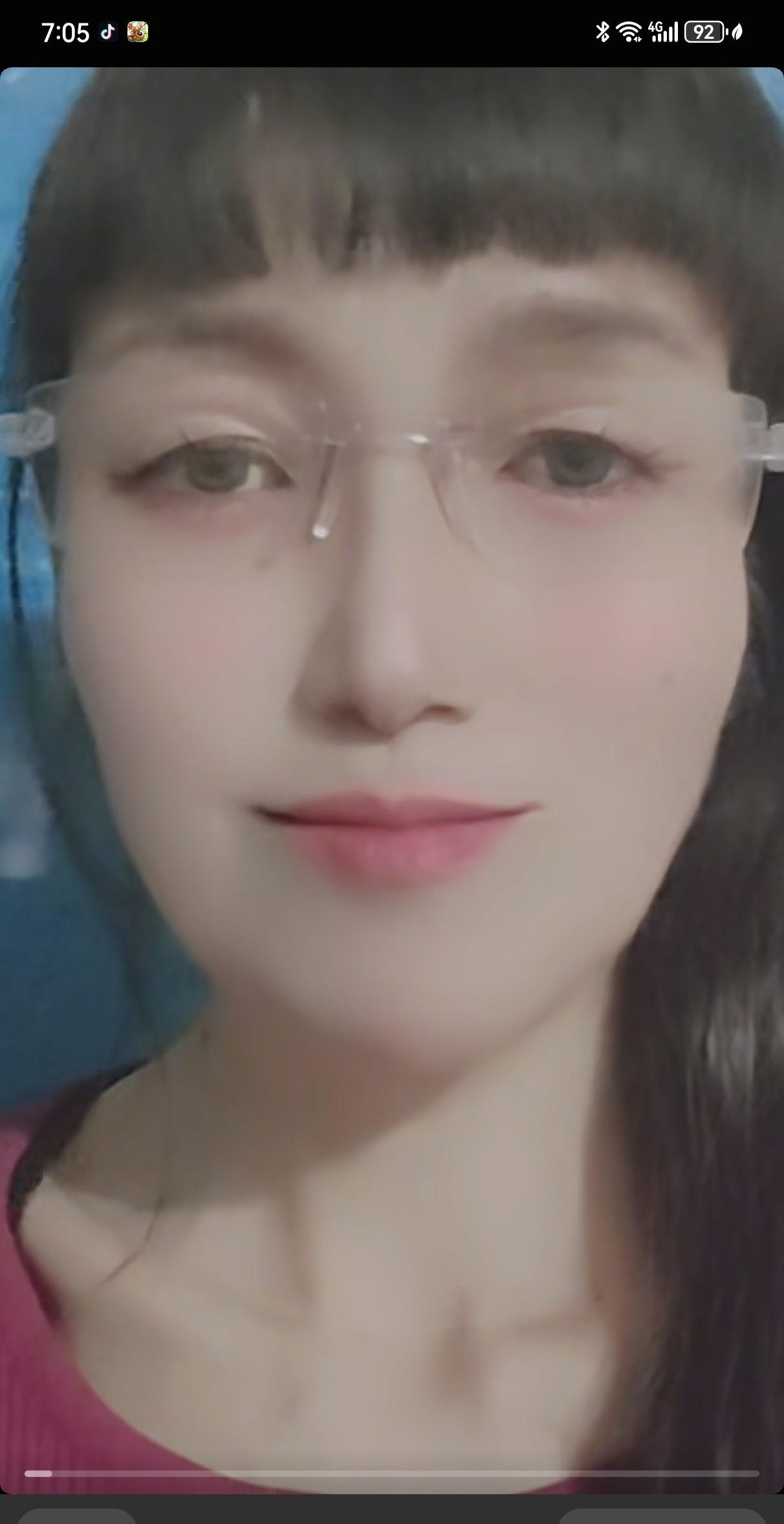 男女之间
别加，别聊
别爱，别碰
别想，别喜欢
别见面，别习惯
别依赖，别哭
别
