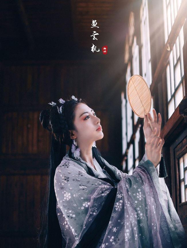“我太丑，你值得更好的！”温庭筠想把最好的留给最爱的女子，谁知成也“八叉”，毁也