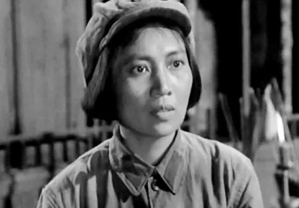 哪部电影？历史感满满长影许多老戏骨出演

老电影、老面孔
看着十分亲切

这部电