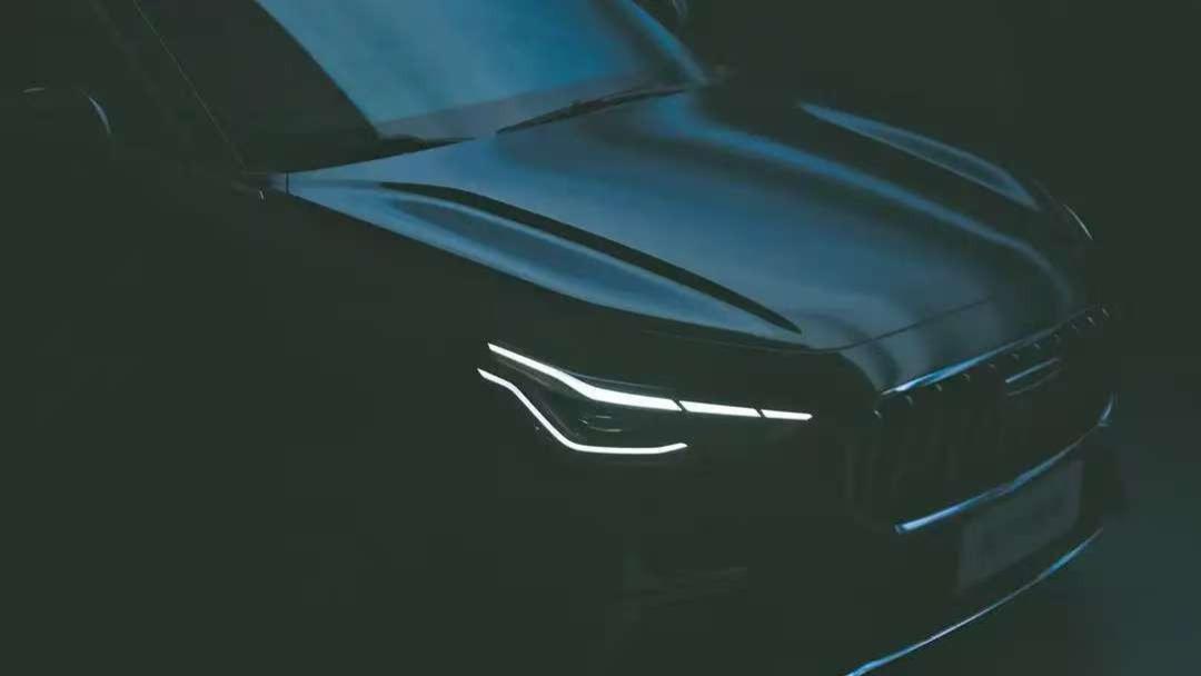 第5代吉利帝豪曝光，轴距加长105毫米，增加1.5T发动机，能否继续畅销