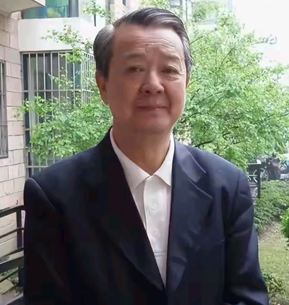 谭义存的儿子真的是一点也不稀罕通过父亲的人气敛财呢，谭义存去世，儿子的讣告，明确