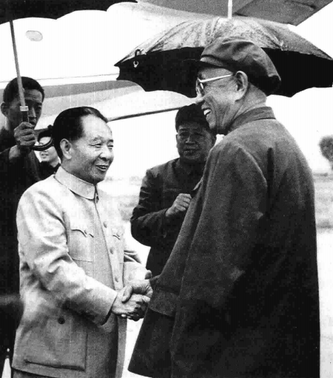 当年晋察冀野战军第三纵队的司令员，后来当了北京军区司令员、兰州军区司令员，纵队的