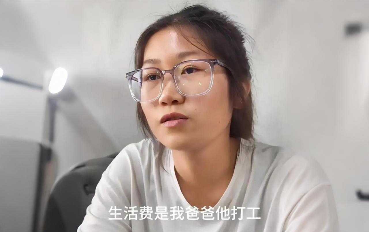 “扁担女孩”的含金量还在上升不是没有原因的，看河南高考288分的女孩就知道了。