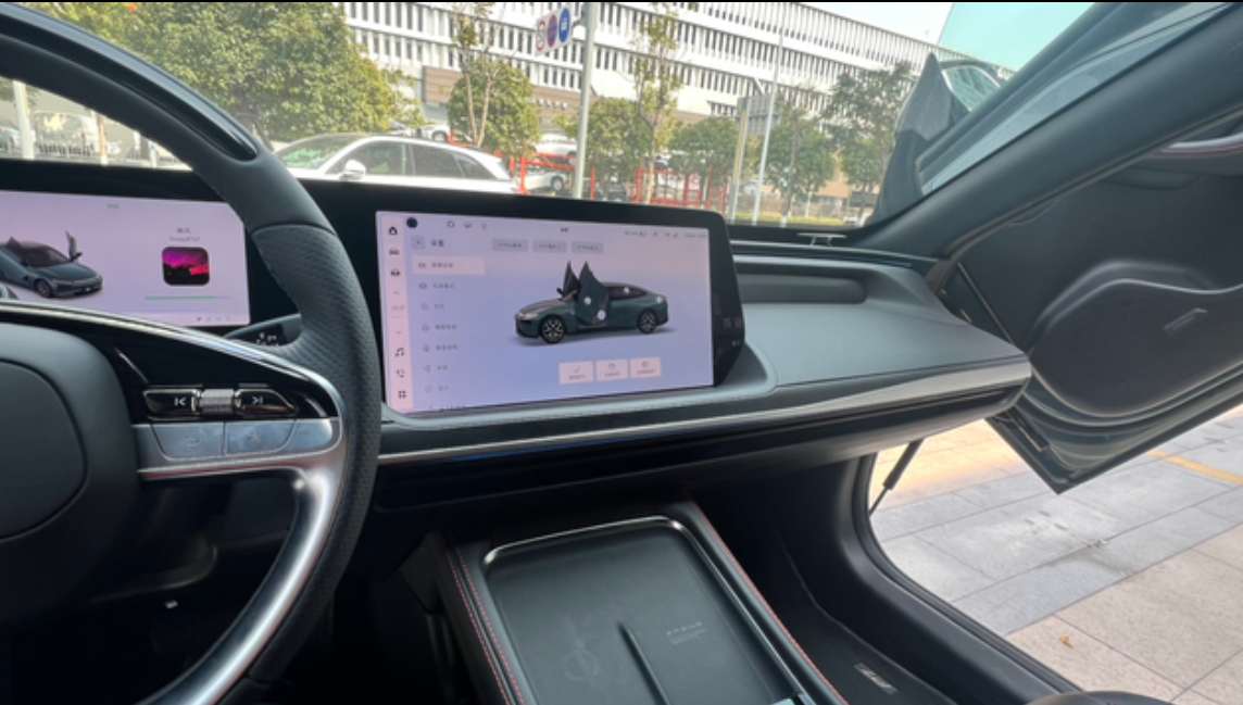 p7i选车性价比个人看法
P7i的售价都已经出来了，虽然四驱性能版本要29W，但