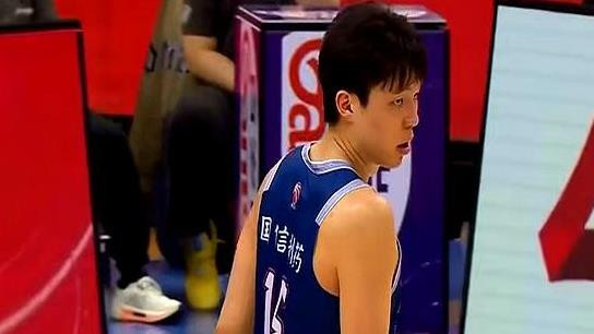 CBA大乱！山东狂胜新疆升第2，辽宁进前四，季后赛名额争夺白热化