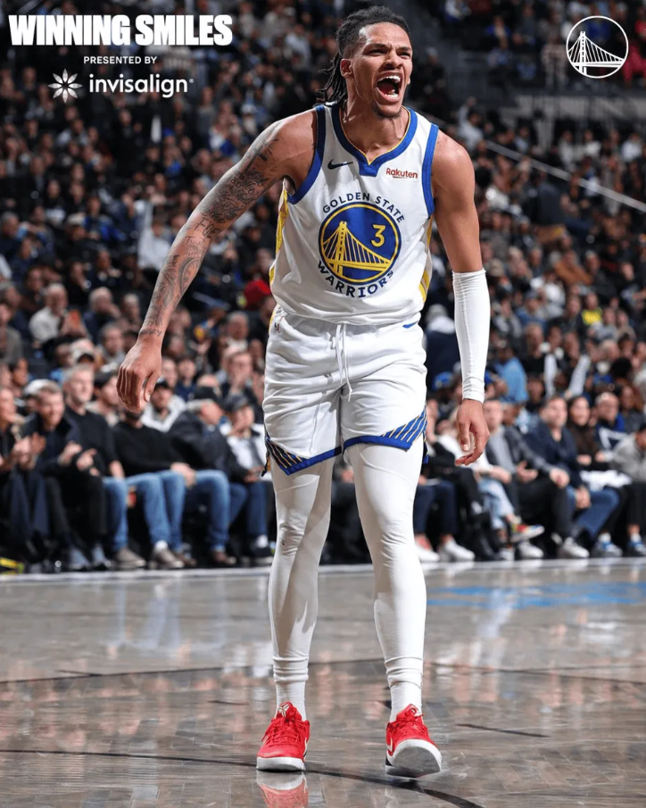 昨日NBA常规赛：勇士客场120-107战胜篮网。
本场比赛获胜后，勇士常规赛战