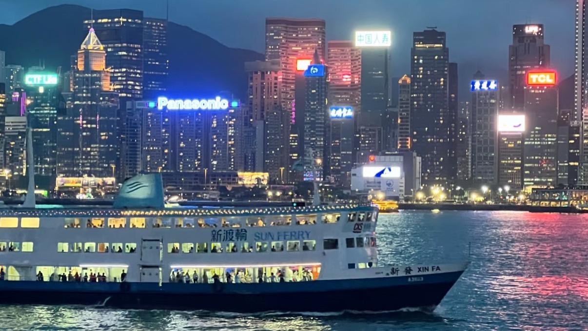 香港：东方之珠的摩登与怀旧