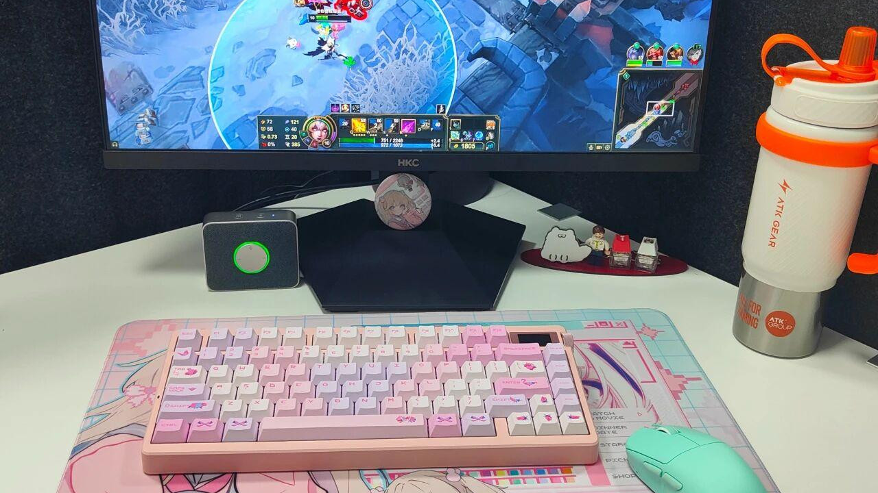 带屏的胶坨坨真香！狼蛛 nova75，锻碳装饰+ 6 层消音，细节拉满