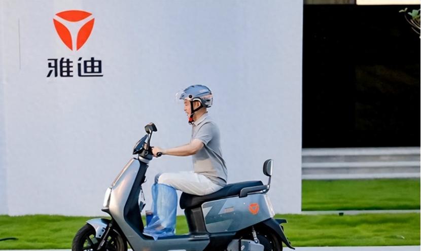 曾经备受国人的喜爱，结果却暴跌65亿！为何这个曾经霸占了我国街头的“国民电车”，