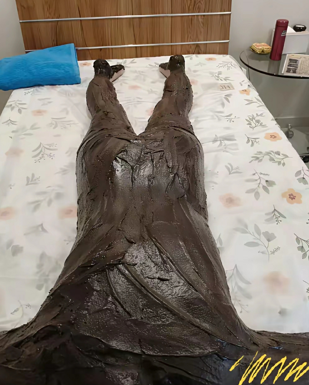 这黑乎乎的是个人吗？
