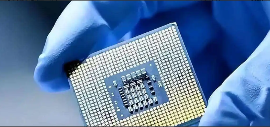 中国取消2550亿订单，光刻机已经“停工”，美国芯片公司开始着急：芯片还能卖给谁