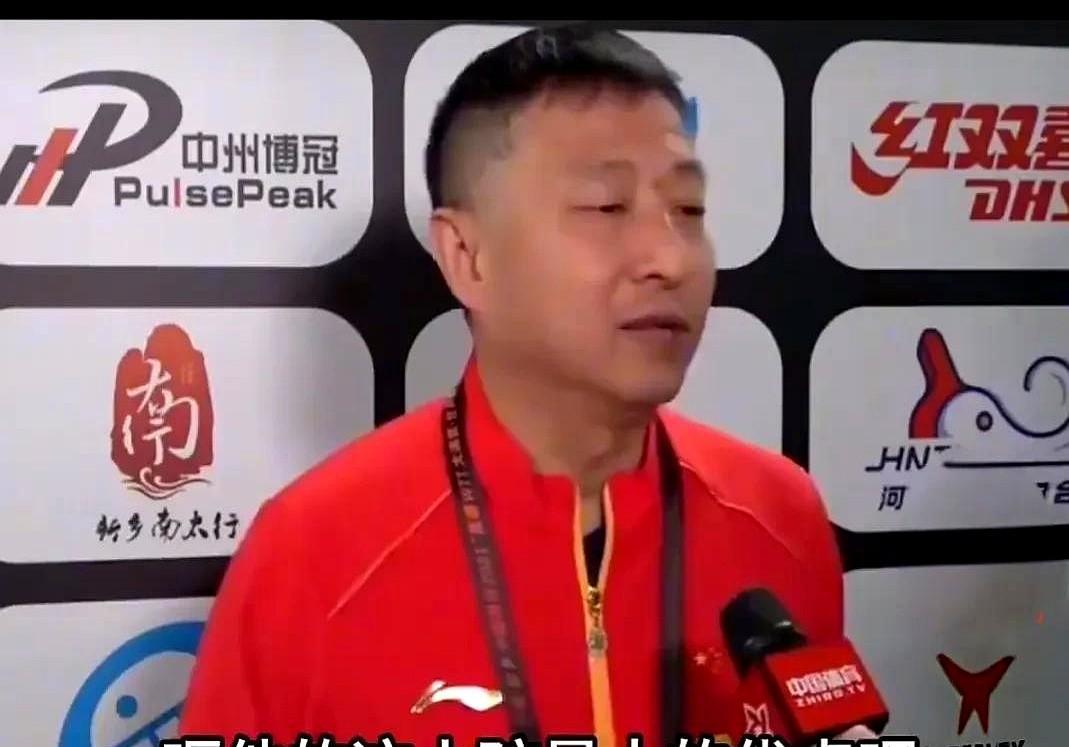陈振江教练采访时说，林诗栋最大的优点，就是朴实和听话。
这种朴实劲儿啊，在关键时