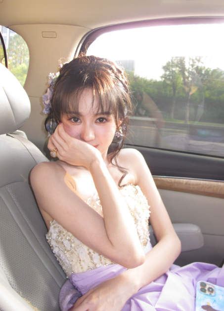 郑合惠子的这小明媚妆造，超nice的，喜欢吗？