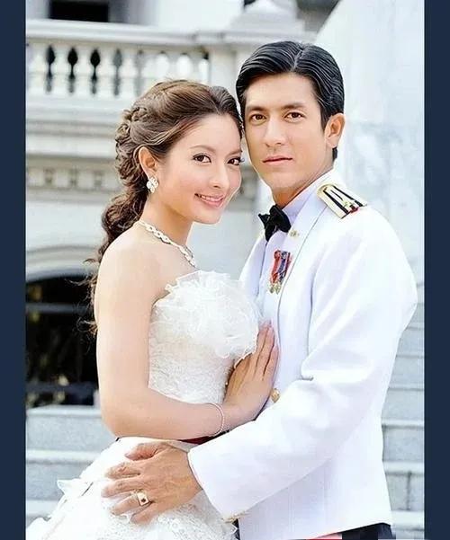 这部泰剧应该是很多人心中的经典吧？男俊女美，颜值担当，虽然剧情一般。#泰剧#