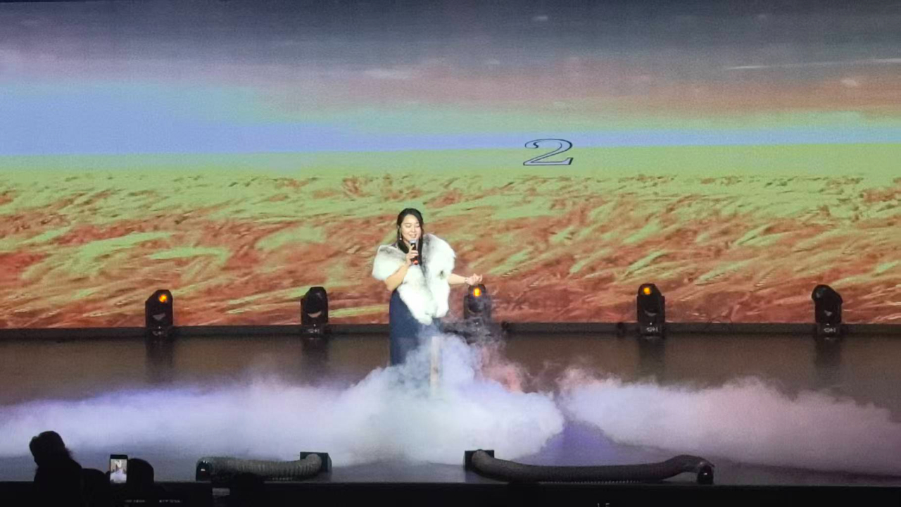 南阳草根歌手大赛：梦想无关身份 热爱不分高低