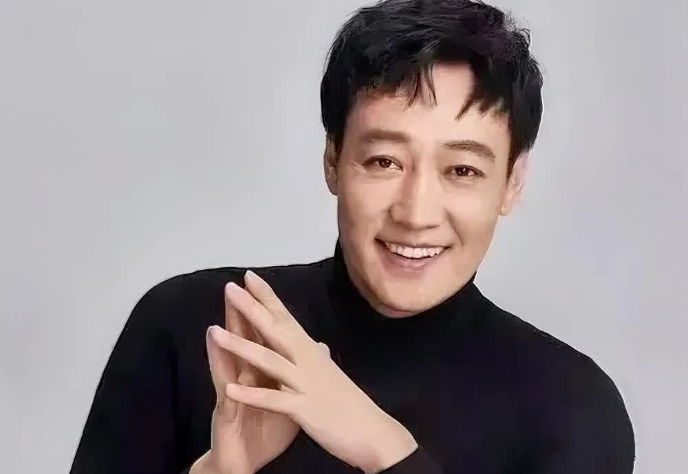 要是朱媛媛真的离开了，我琢磨着辛柏青往后的日子会这样过：首先，女儿肯定成了他的“
