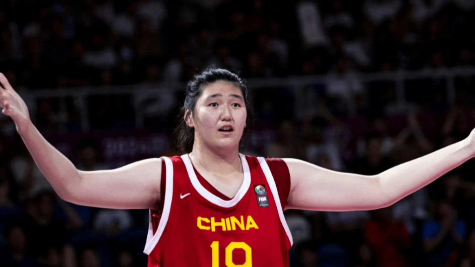 恭喜！中国女篮新帅发声栽培2米23天才：17岁女姚明联手韩旭冲冠？