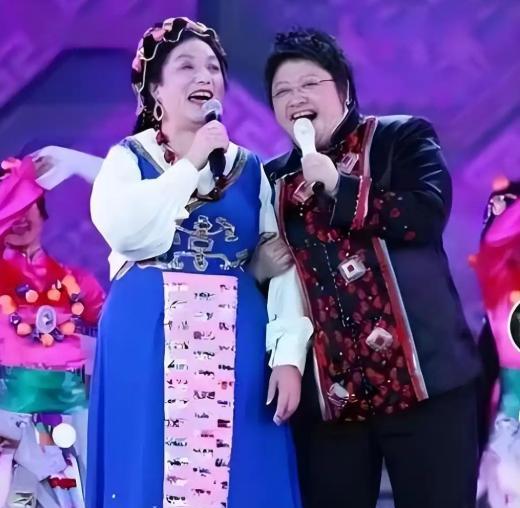 不设灵堂、不办葬礼？万万没想到，韩红母亲刚去世两天，令人担忧的事还是发生了，安排