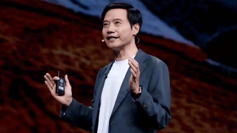 给经销商发1亿“红包”，雷军仍面临多重挑战