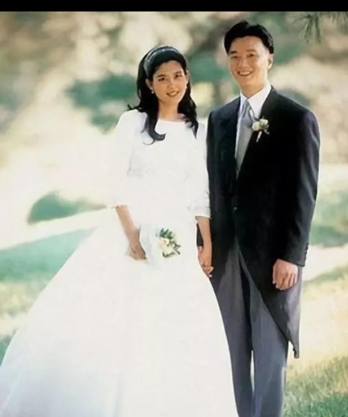 女孩子真的不要下嫁，很少有好结果～
三星公主李富真相中了自己的保镖。
为了让这门