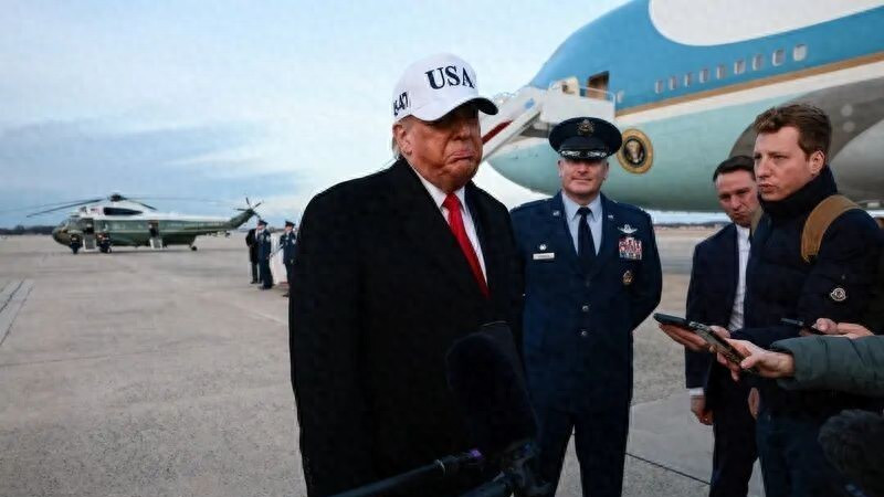 特朗普一纸命令，韩国压力巨大，李在明对华喊话：加强军事合作