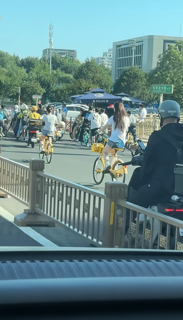 为什么有的女孩，所有的优点集合到一起了？