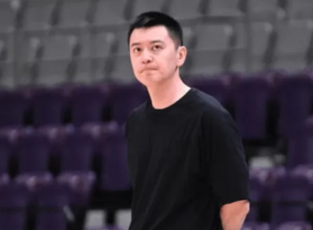 今日CBA常规赛，广厦男篮将对阵辽宁男篮。
赛前，辽宁主教练杨鸣接受了采访。
杨