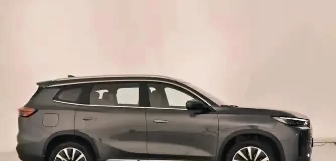 2025年买车不纠结，可以这样选：
五年不换车——买韩系
八年不换车——买美