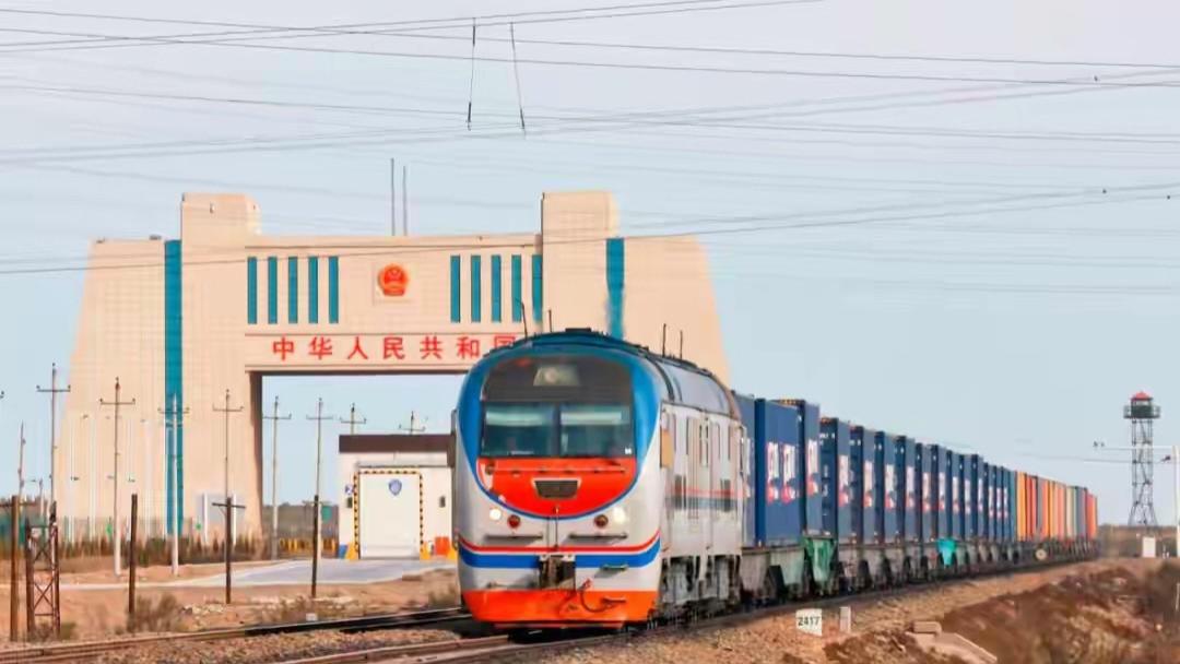 马来西亚甩出王炸，EARL铁路要跟中国连通，新加坡这回真的急了