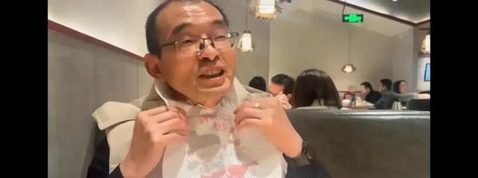 谢浩男家现在可是乐开了花，为啥呢？

因为他们家的小子摇身一变成了抢手的香饽