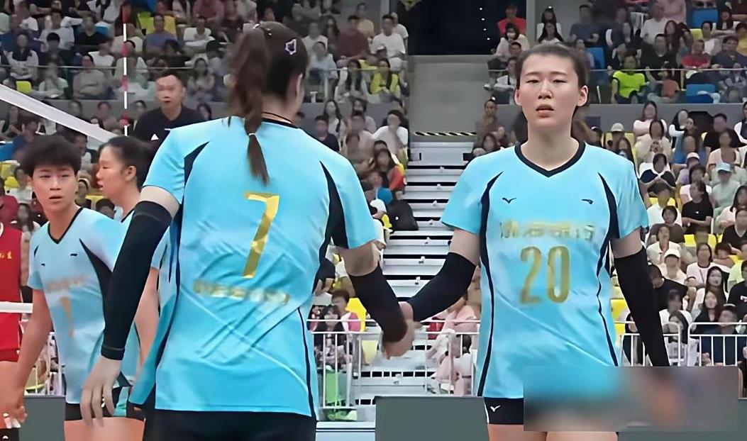上海女排登顶全锦赛，老牌劲旅辽宁0-3溃败，新人能否扛起大旗？
2024/202