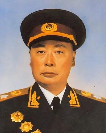 [浮云]1937年，陈毅被叛徒忽悠着下了山，路过一户农家口干，就想讨口水喝。谁知
