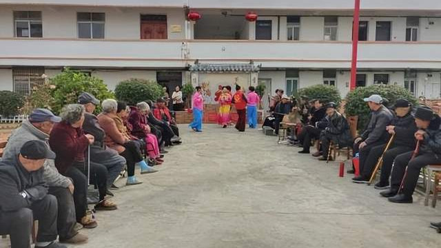 阜阳佳安文旅康养中心开展“重阳节”敬老活动