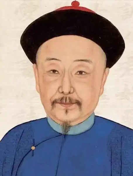 知府谢兴峣进京面圣时，嘉庆皇帝问：“你可是谢振定之子？”在得到肯定答复后，嘉庆御