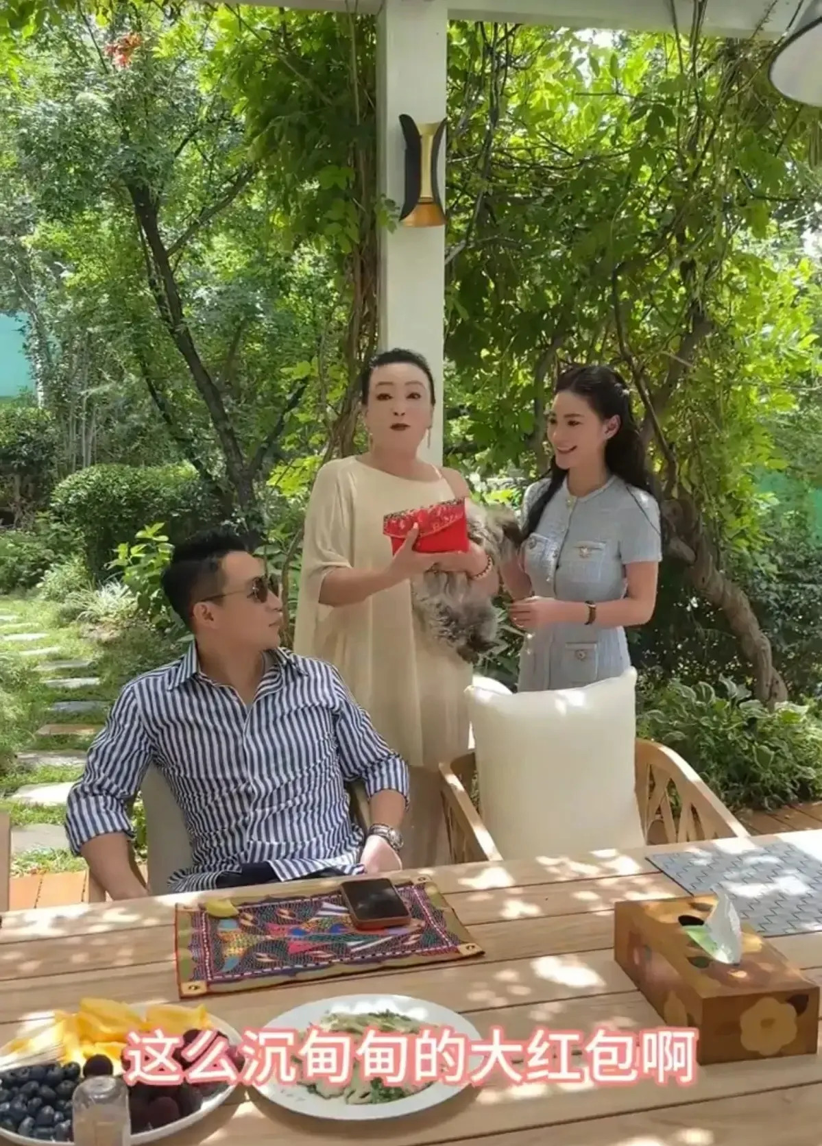 婆媳关系相处之道











我的天哪！婆媳关系一直是世纪难题，就像火
