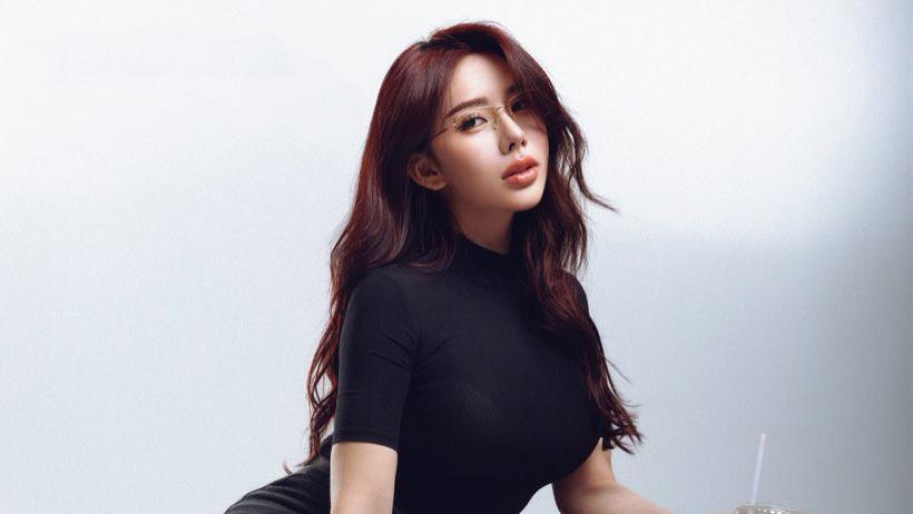 都说OL写真假，为什么你还是忍不住点开