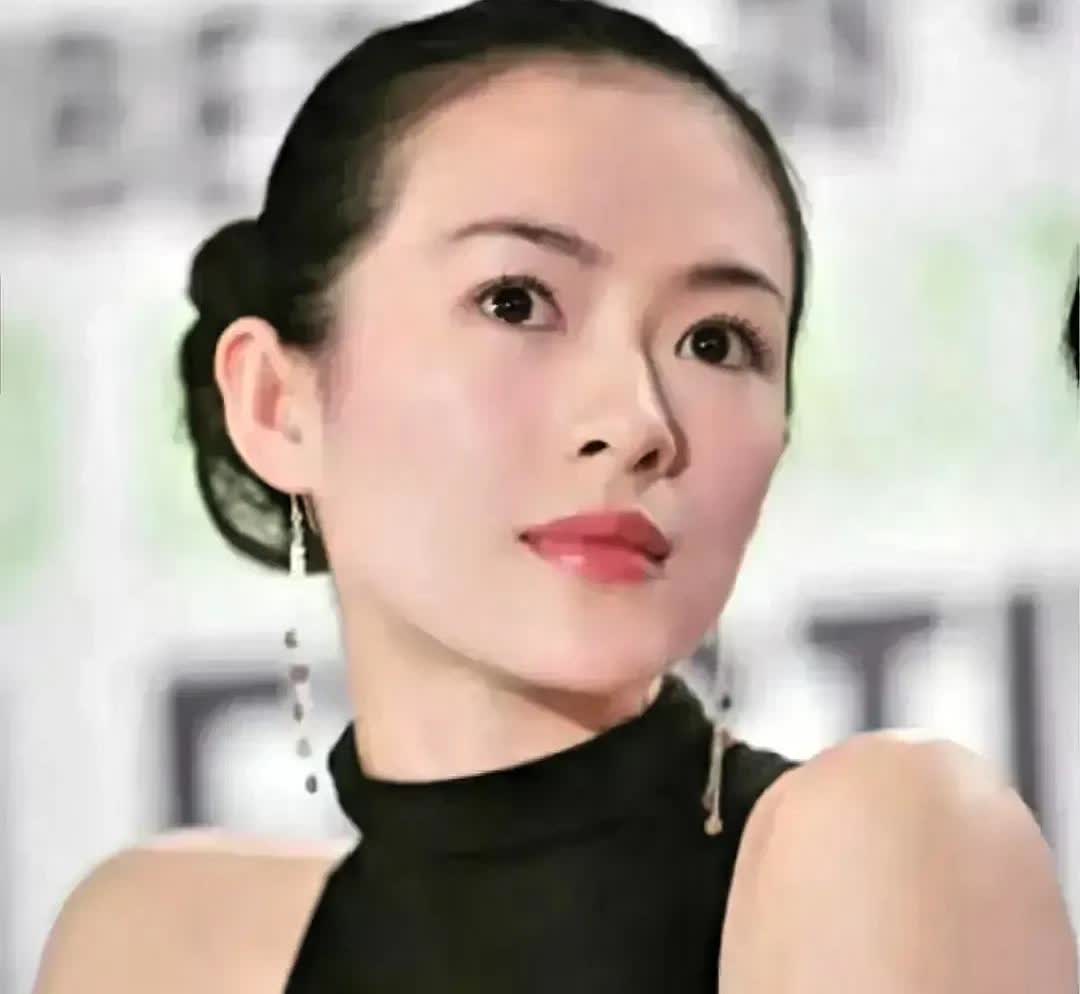 章子怡估计一夜都没睡着！
她实在不理解，

章子怡为什么会喜欢霍启山？不仅