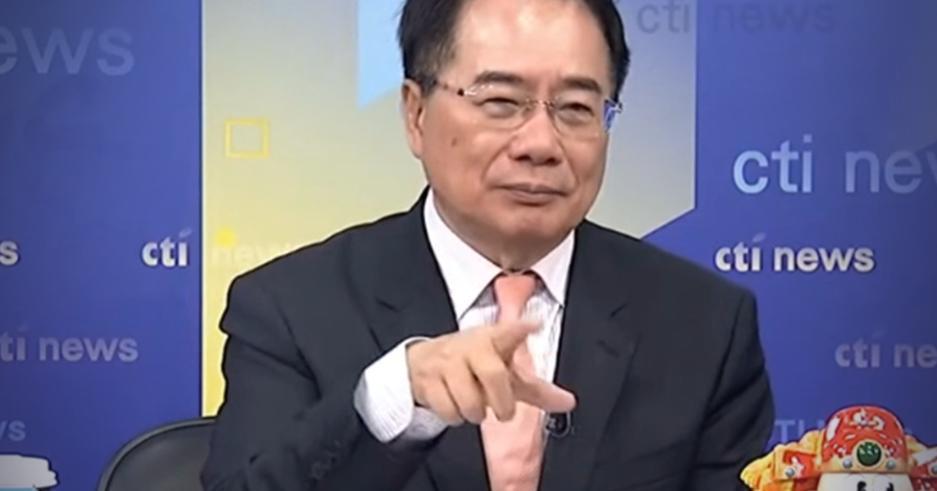 台湾人的脑洞有点大！蔡正元，曾公开说：“你说台湾的领导人不如大陆一个区委书记，好