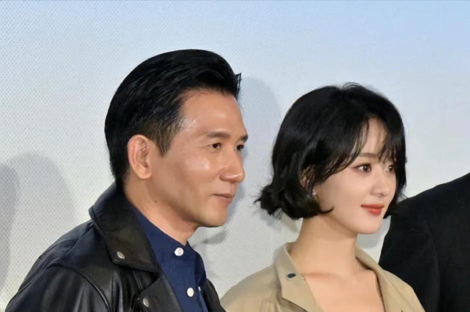 赵丽颖“隐婚”疑云：从郊游照到娱乐圈的“显微镜”狂欢
近日，一张看似普通的郊游偶