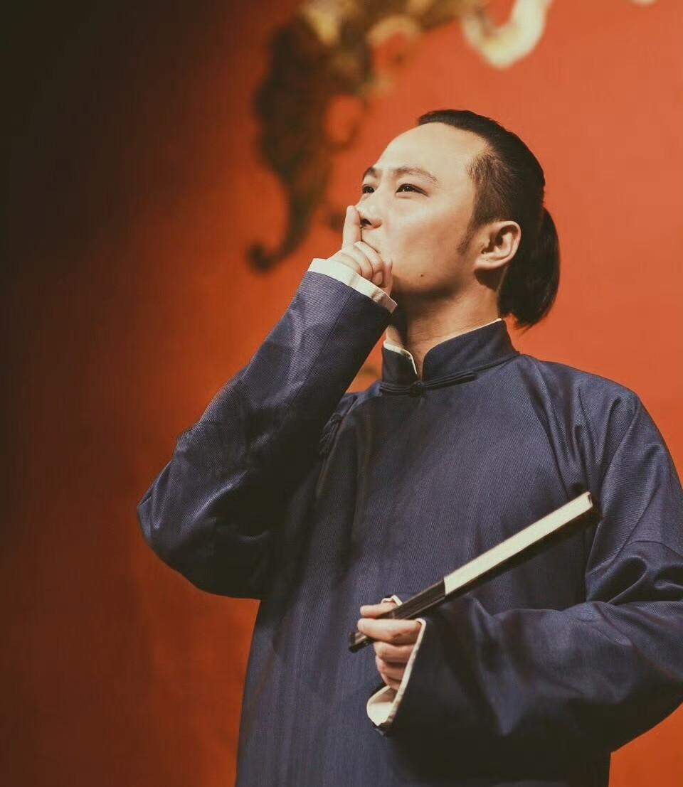 京剧博士孙佳良和闫宗海联合，一起挣小钱钱，挣的谁的钱，不就是申请点，纳税人交的钱